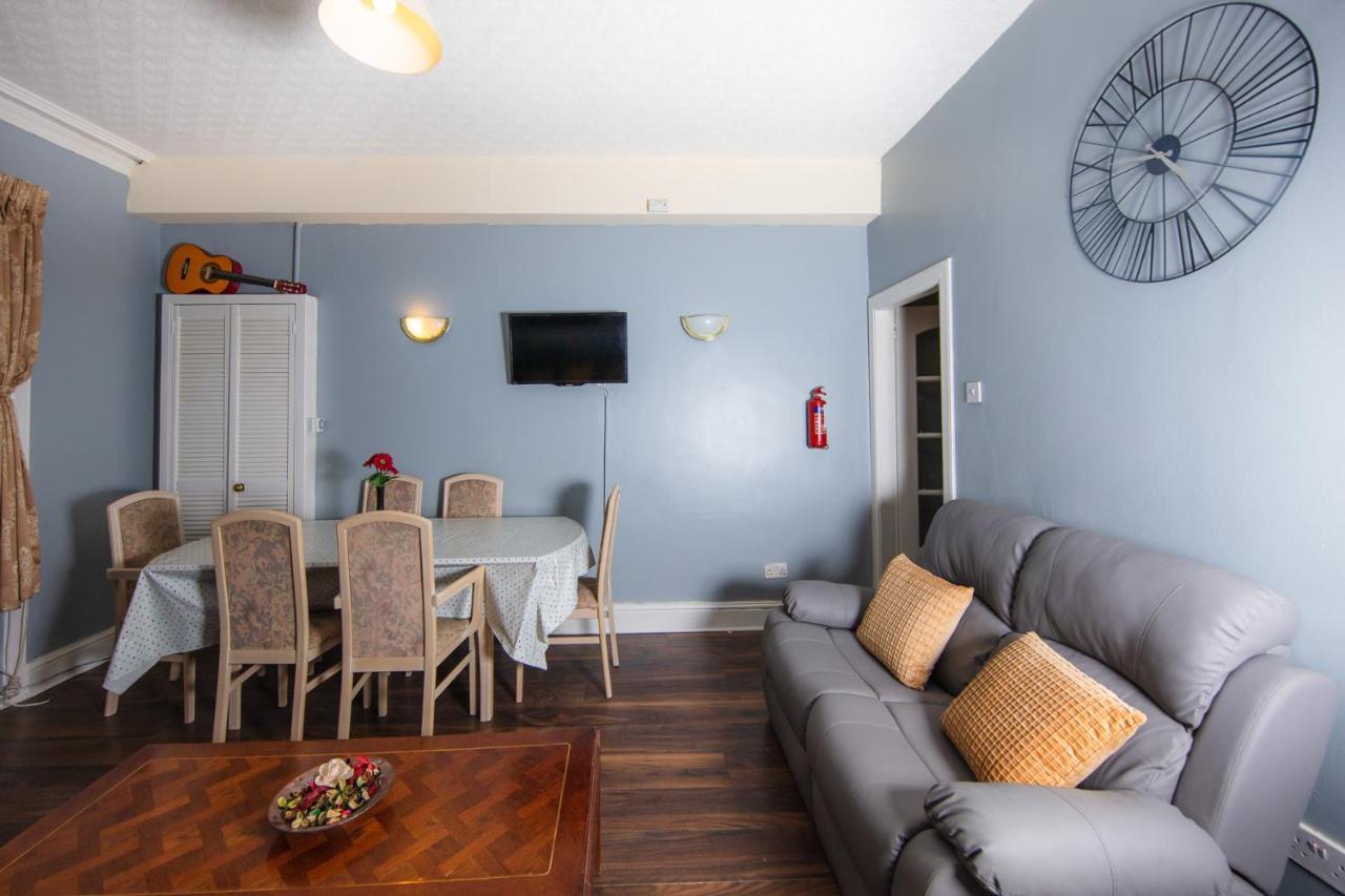 Super Central 4Bedroom Apartment At The Meadows EDI Exterior photo