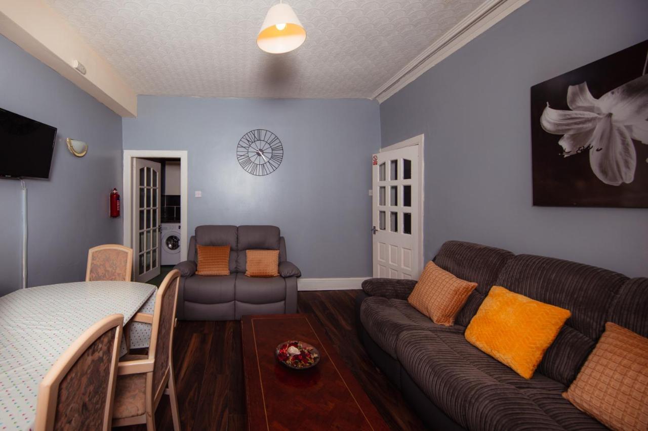 Super Central 4Bedroom Apartment At The Meadows EDI Exterior photo