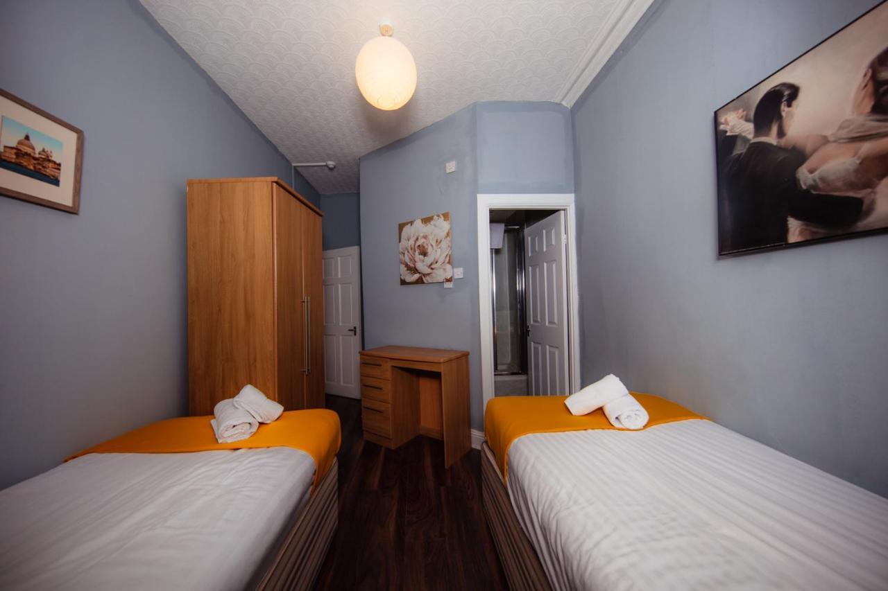 Super Central 4Bedroom Apartment At The Meadows EDI Exterior photo